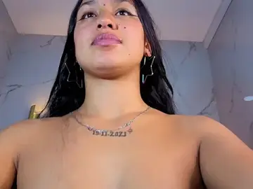Stripchat Live Sex Cam of Violetta_Colucci_Tx