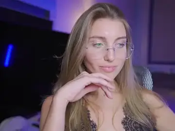 Stripchat Live Sex of CassiaBlade1
