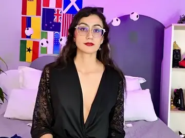 Stripchat Live Sex Cam of SophieGomez22
