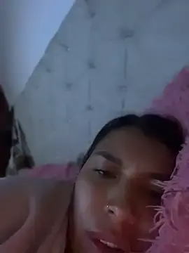 Stripchat Free Live Porn of Iam-sophia27