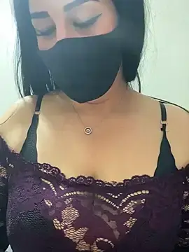 Stripchat Free Porn Cam of mari_layali