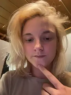 Stripchat Free Porn Cam of Viviluu_Offiziell
