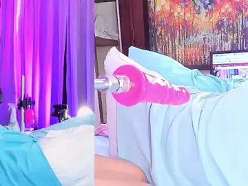 Stripchat Free Live Porn of Just_minnie