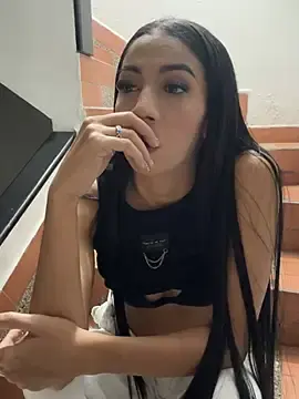 Stripchat Nude Webcam of Naho_19