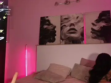 Stripchat Live Sex Cam of LindseyCoxx