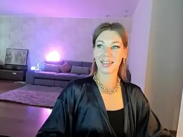 Stripchat Sex Chat of miababemi09