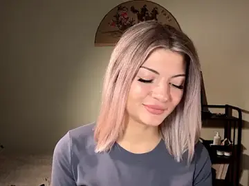 Stripchat Live Porn of MysticHeart