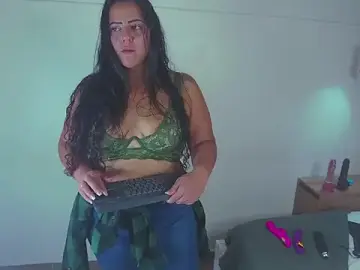 Stripchat Free Live Porn of ShelyEvans__