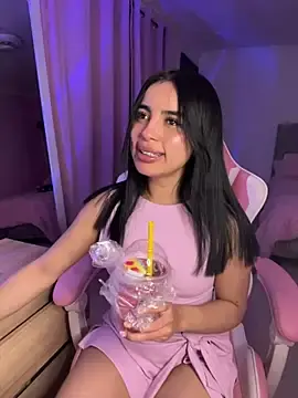 Stripchat Free Live Porn of Emily-14