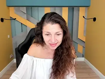Stripchat Adult Webcam of EllaLong
