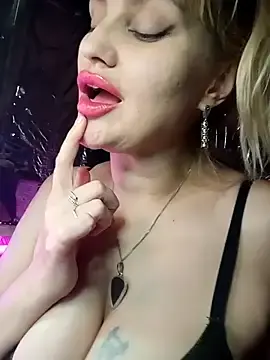 Stripchat Sex Chat of Freya_Milf