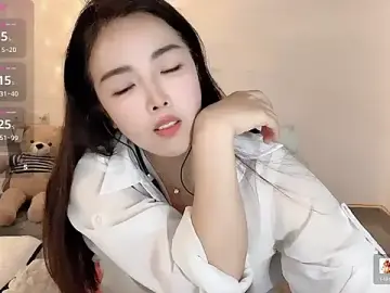 Stripchat Nude Webcam of Yueer-2026