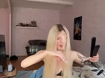 Stripchat Adult Webcam of BlushAndBurn