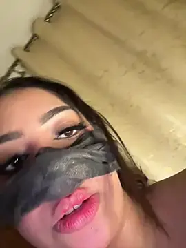 Stripchat Free Porn Cam of Ahlam7578