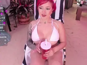 Stripchat Adult Webcam of Paiige_peach