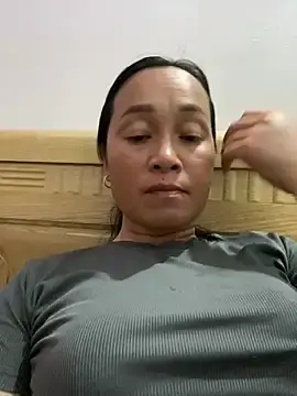 Stripchat Live Sex Cam of Loly_hana