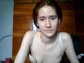 Stripchat Free Porn Cam of NickiKisinger