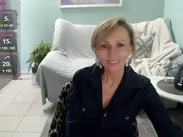 Stripchat Best live sex cam show of HornyMilf_777