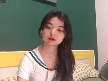 Stripchat Free Live Porn of Shy_Kira