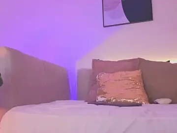 Stripchat Free Porn Cam of ahri_moon1