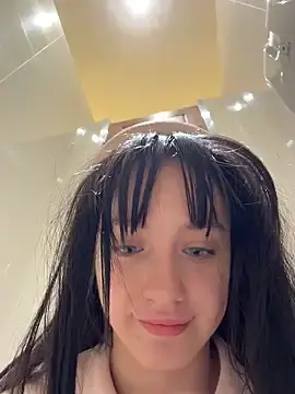 Stripchat Live Sex Cam of MiaTee