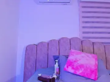 Stripchat Free Porn Cam of lu_mystic