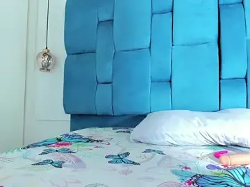 Stripchat Live Sex Cam of mia__fernandez