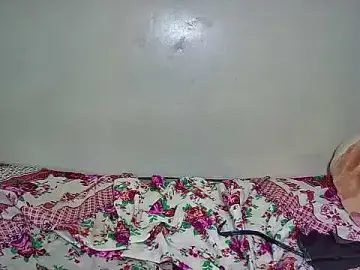 Stripchat Adult Webcam of SlenderCurvexxx