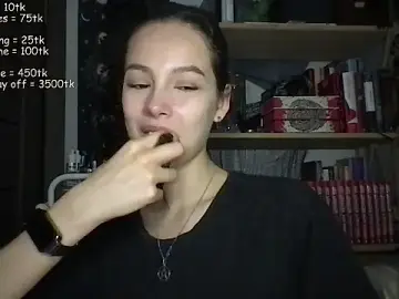 Stripchat Sex Cam of Yuna5343
