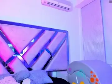 Stripchat Free Porn Cam of Elena_Tylor