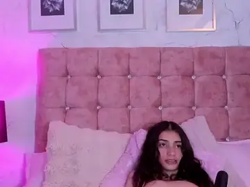 Stripchat Adult Webcam of Katalina_Laurent