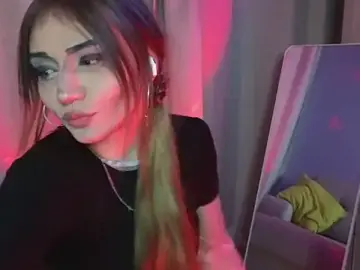 Stripchat Free Live Porn of JohnsieNovitske