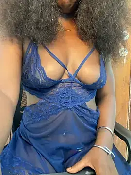Stripchat Live Sex Cam of Leylabelle26