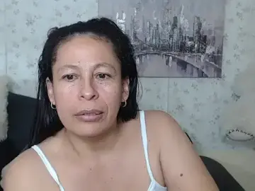 Stripchat Free Porn Cam of mature_martina