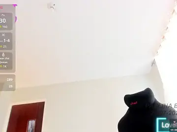 Stripchat Watch Live Sex Cams of paulinabarnett-