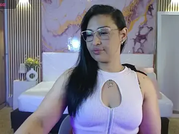 Stripchat Free Porn Cam of IvyShine7