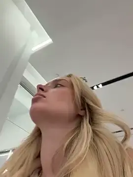 Stripchat Live Sex of SunnyShiney