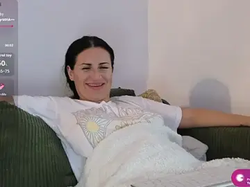 Stripchat Live Sex Cam of ViolettBaby