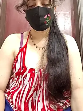 Stripchat Adult Webcam of Saanvi-Sen