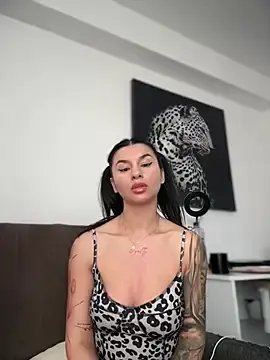 Stripchat Sex Chat of DramaQueen__