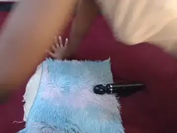 Stripchat Free Porn Cam of roseendoo1
