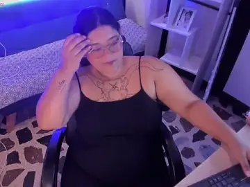 Stripchat Sex Cam of DarkReed_