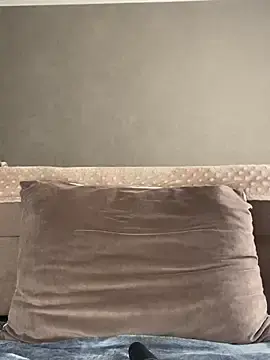 Stripchat Live Sex Cam of LaraVoosh