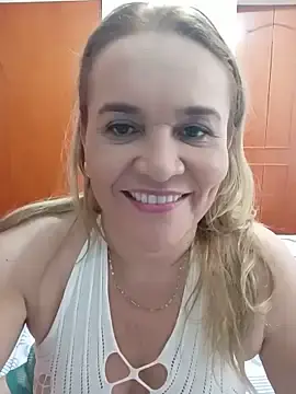Stripchat Free Live Porn of Sara_hilton02