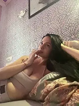 Stripchat Watch Live Sex Cams of Kristis43