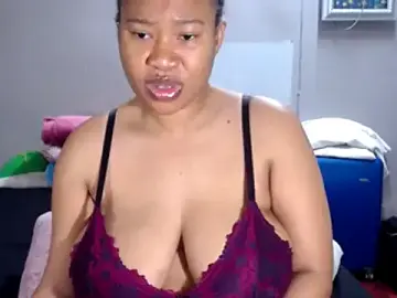 Stripchat Live Sex of BigAreola26