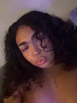 Stripchat Nude Webcam of azaraxxxamor