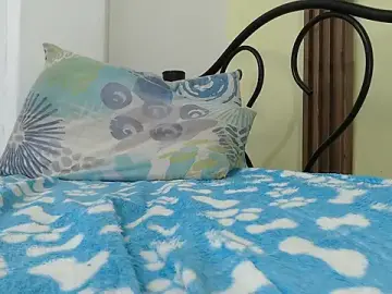 Stripchat Free Porn Cam of skinnysexy18