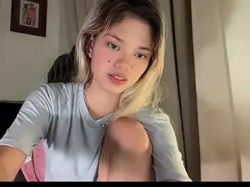 Stripchat Free Porn Cam of ivywyn