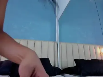 Stripchat Free Porn Cam of Charlothe_01